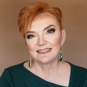 Meet your Posher, Robyn